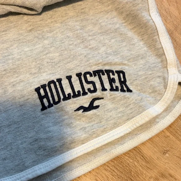Hollister Light Gray Casual Shorts - Picture 3 of 4